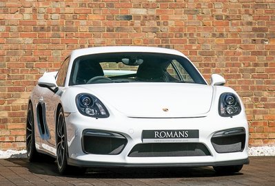 Porsche Cayman GT4