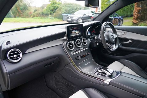 Mercedes-Benz GLC AMG GLC 63 S 4MATIC PREMIUM 8