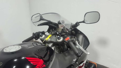 Honda CBR CBR929 2000 ONLY 19K NEW MOT CLASSIC SPORTS BIKE 36