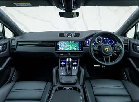 Porsche Cayenne Turbo GT 18