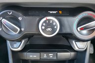 Kia Picanto 1.0 ZEST 5 Door LOOK! 1 OWNER FROM NEW!APPLE CARPLAY! MAIN DEALER SREVICES! 21