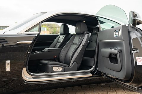 Rolls-Royce Wraith 6.6 V12 Auto Euro 6 2dr 3