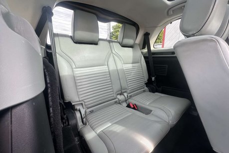 Land Rover Discovery 3.0 TD V6 HSE Luxury SUV 5dr Diesel Auto 4WD Euro 6 (s/s) (258 ps) 24