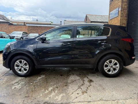 Kia Sportage 1.6 GDi 1 SUV 5dr Petrol Manual Euro 6 3