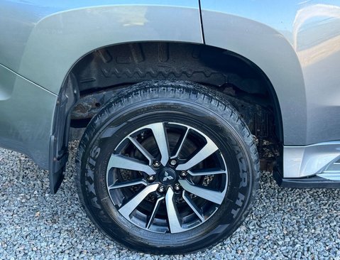 Mitsubishi Shogun Sport 2.4 Shogun Sport DI-D 4 Auto 4WD 5dr 14