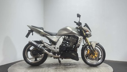Kawasaki Z1000 2006 28K NAKED 1000CC NEW MOT RECENTLY SERVICED CLEAN BIKE