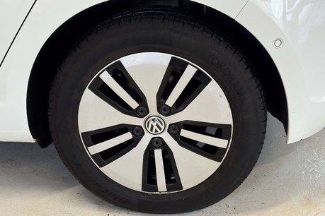 Volkswagen Golf e-Golf Hatchback 5dr Electric Auto (115 ps) 31