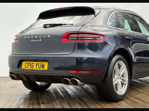 Porsche Macan 3.0 Macan S D Semi-Auto 4WD 5dr 35