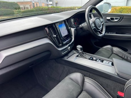Volvo XC60 2.0 D4 R-Design Pro Auto AWD Euro 6 (s/s) 5dr 67
