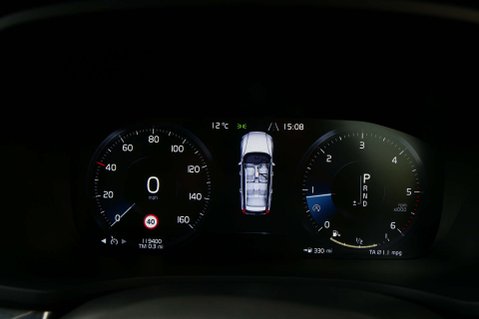 Volvo V60 2.0 V60 Momentum D4 Auto 5dr 36