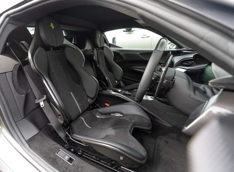 Ferrari SF90 Stradale 6