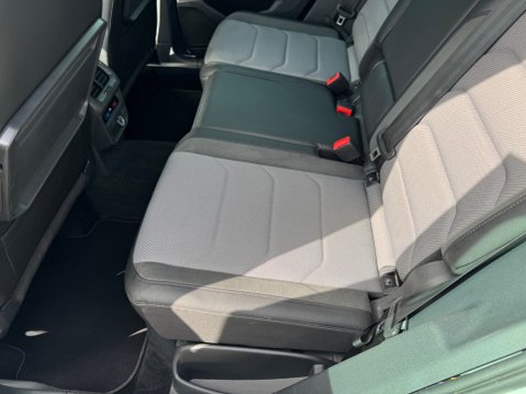 Volkswagen Tiguan R LINE TSI BMT 4MOTION DSG 44