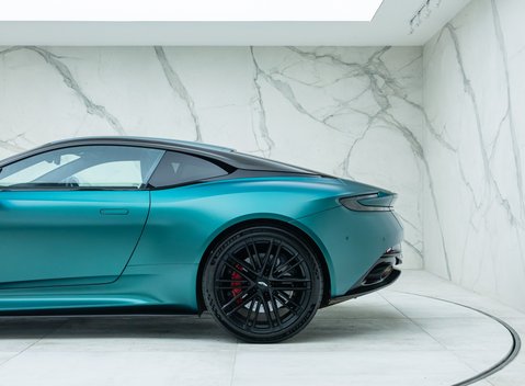 Aston Martin DB12 Coupe 45