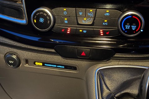Ford Transit Custom 300 LIMITED DCIV L1 H1 6 SEATER - APPLE CARPLAY -HEATED SEATS/SCREEN 34