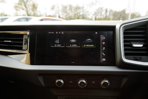 Audi A1 SPORTBACK TFSI SPORT 31