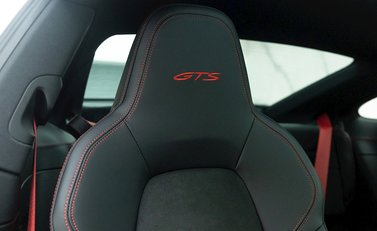Porsche 911 (992) Carrera 4 GTS 11