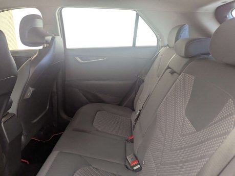 Kia Niro 1.6 Niro 2 HEV Semi-Auto 5dr 38
