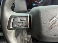 Citroen E-C4 SHINE PLUS 19