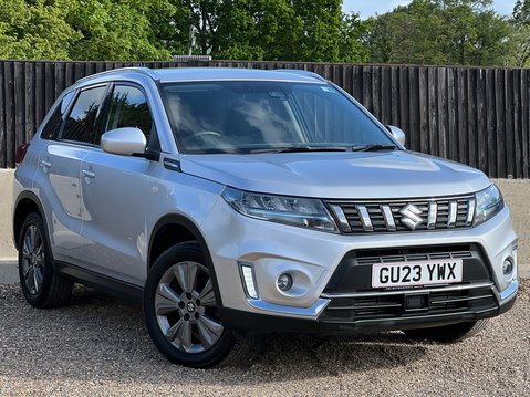Suzuki Vitara SZ-T BOOSTERJET MHEV 1