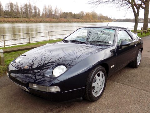 Porsche 928 GT 4