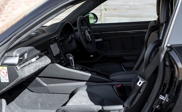 Porsche 911 (991.2) GT3 RS Weissach 13