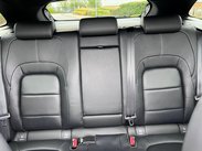 Jaguar F-Pace 2.0 D200 MHEV R-Dynamic SE Auto AWD Euro 6 (s/s) 5dr 35