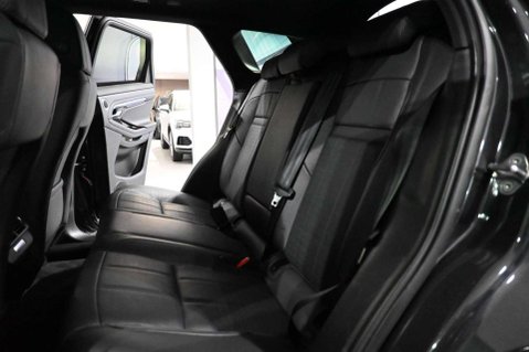 Land Rover Range Rover Evoque R-DYNAMIC HSE MHEV 30