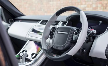 Land Rover Range Rover Sport 5.0 SVR 11