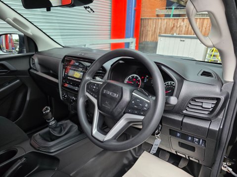 Isuzu D-Max UTILITY ECB 17
