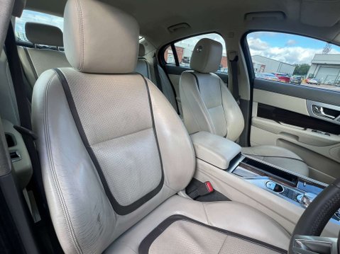 Jaguar XF 3.0 XF Portfolio V6 Automatic 4dr - NATIONAL DELIVERY* 25
