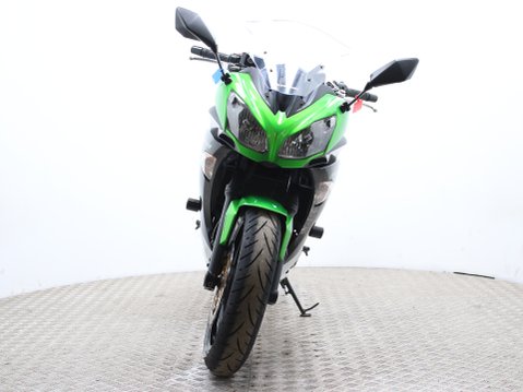 Kawasaki ER-6F EX 650 FGF ABS 11