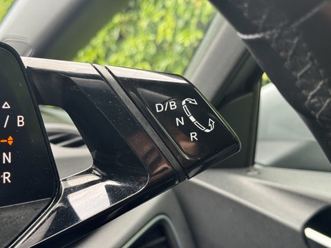 Volkswagen ID.3 (Sold) Pro Performance 58kWh Life Hatchback 5dr Electric Auto (204 ps) 17