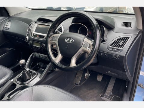 Hyundai ix35 1.7 CRDi Premium SUV 5dr Diesel Manual Euro 5 (s/s) (115 ps) 30