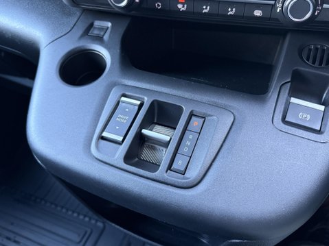 Toyota Proace City 50kWh Icon Short Panel Van 5dr Electric Auto SWB (7kW OBC) (136 ps) 37
