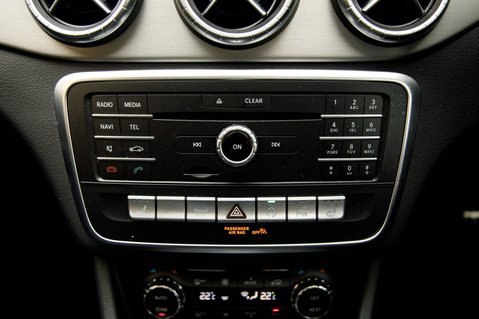 Mercedes-Benz CLA Class CLA 200 AMG LINE NIGHT EDITION PLUS 29