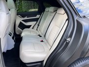 Jaguar F-Pace 2.0 D200 MHEV R-Dynamic Black Auto AWD Euro 6 (s/s) 5dr 41