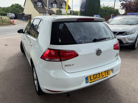 Volkswagen Golf 1.6 TDI BlueMotion Tech SE DSG Euro 5 (s/s) 5dr 3