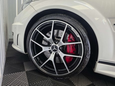 Mercedes-Benz C Class 6.3 C63 V8 AMG Edition 507 Saloon 4dr Petrol SpdS MCT Euro 5 (507 ps) 27