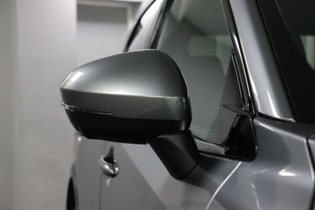 Nissan Qashqai DIG-T N-CONNECTA MHEV 32