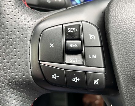 Ford Kuga 2.5 Kuga ST-Line X Phev CVT 5dr 64