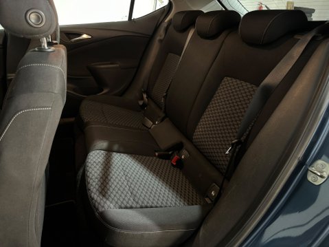 Vauxhall Astra DESIGN 18