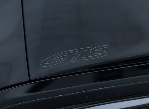 Porsche 911 Targa 4 GTS (992.2) 41