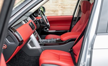 Land Rover Range Rover 5.0 V8 Autobiography LWB Urban 12