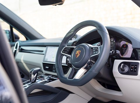 Porsche Cayenne E-Hybrid Coupé 11