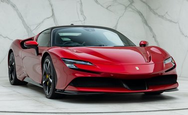 Ferrari SF90 Stradale 6