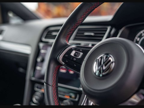 Volkswagen Golf 2.0 Golf GTi Performance TSi 5dr 14