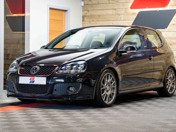 Volkswagen Golf 2.0 Golf GTi Edition 30 230 3dr