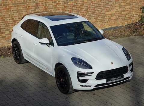 Porsche Macan GTS 19