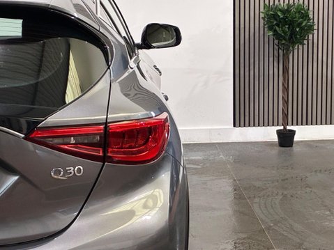 Infiniti Q30 1.5d SE Euro 6 (s/s) 5dr 51