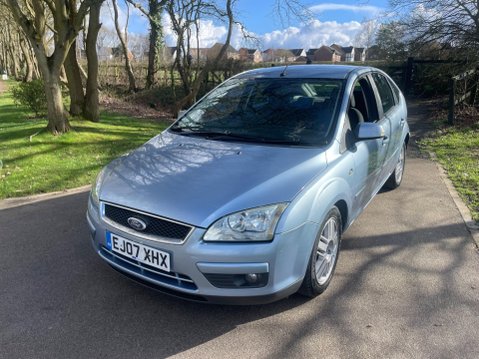 Ford Focus 1.6 Ghia 5dr 16